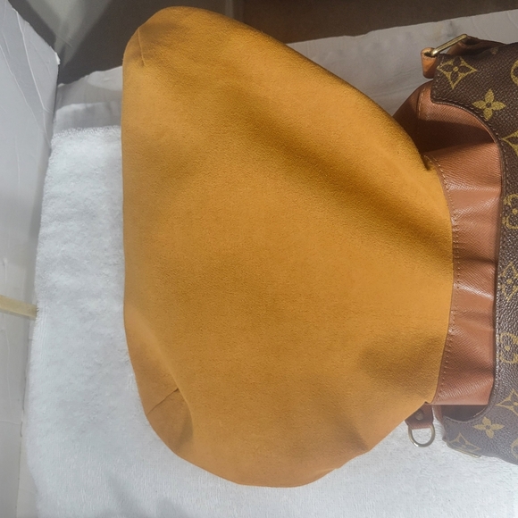 Louis Vuitton Monogram Crossbody Bag in Brown - Picture 9 of 12